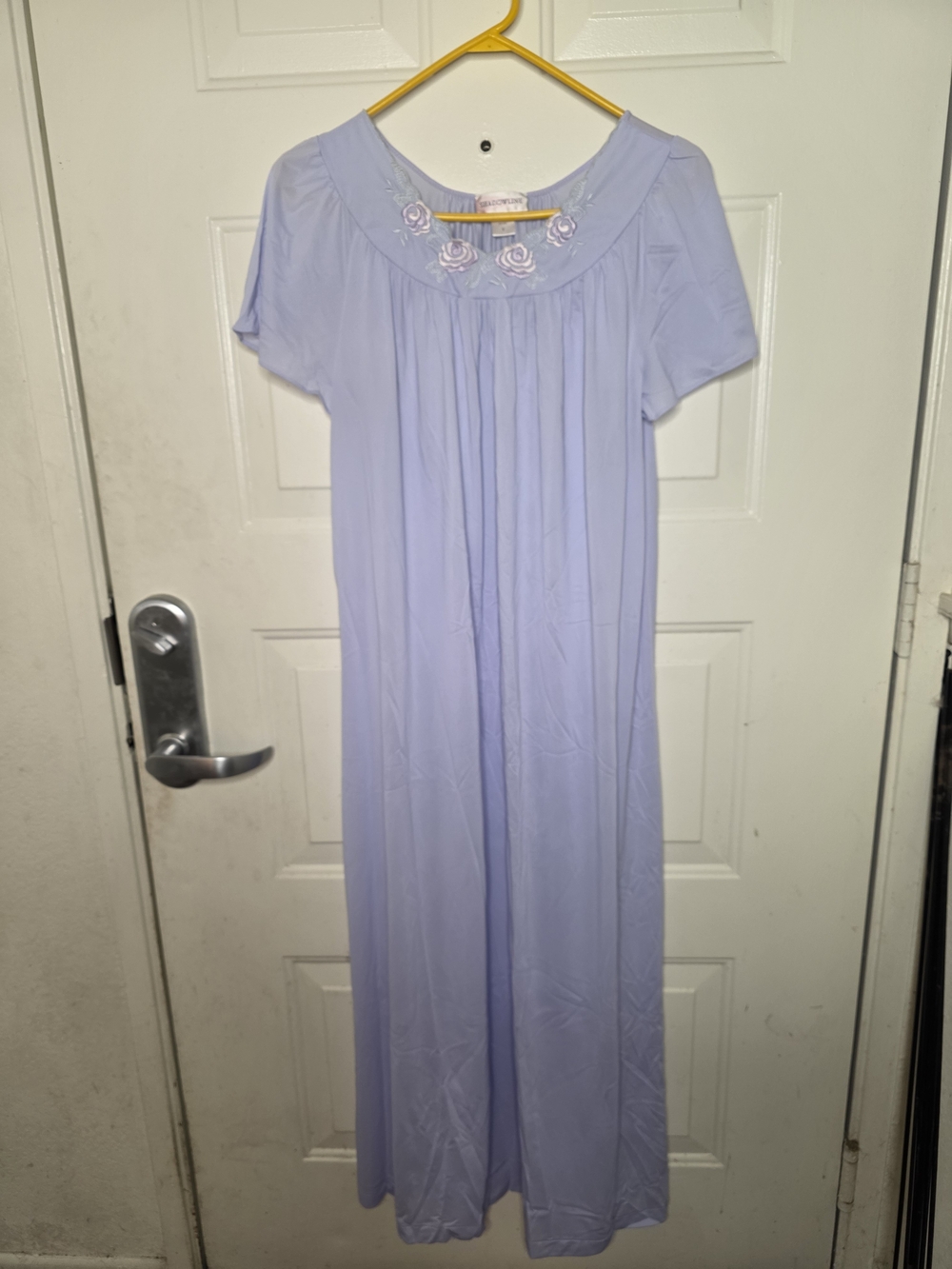 Vintage Women's Lavender Nightgown with Rose Embroidery Size Small